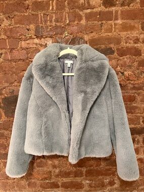 Topshop Plush Faux Fur Cropped Jacket — Light Gray